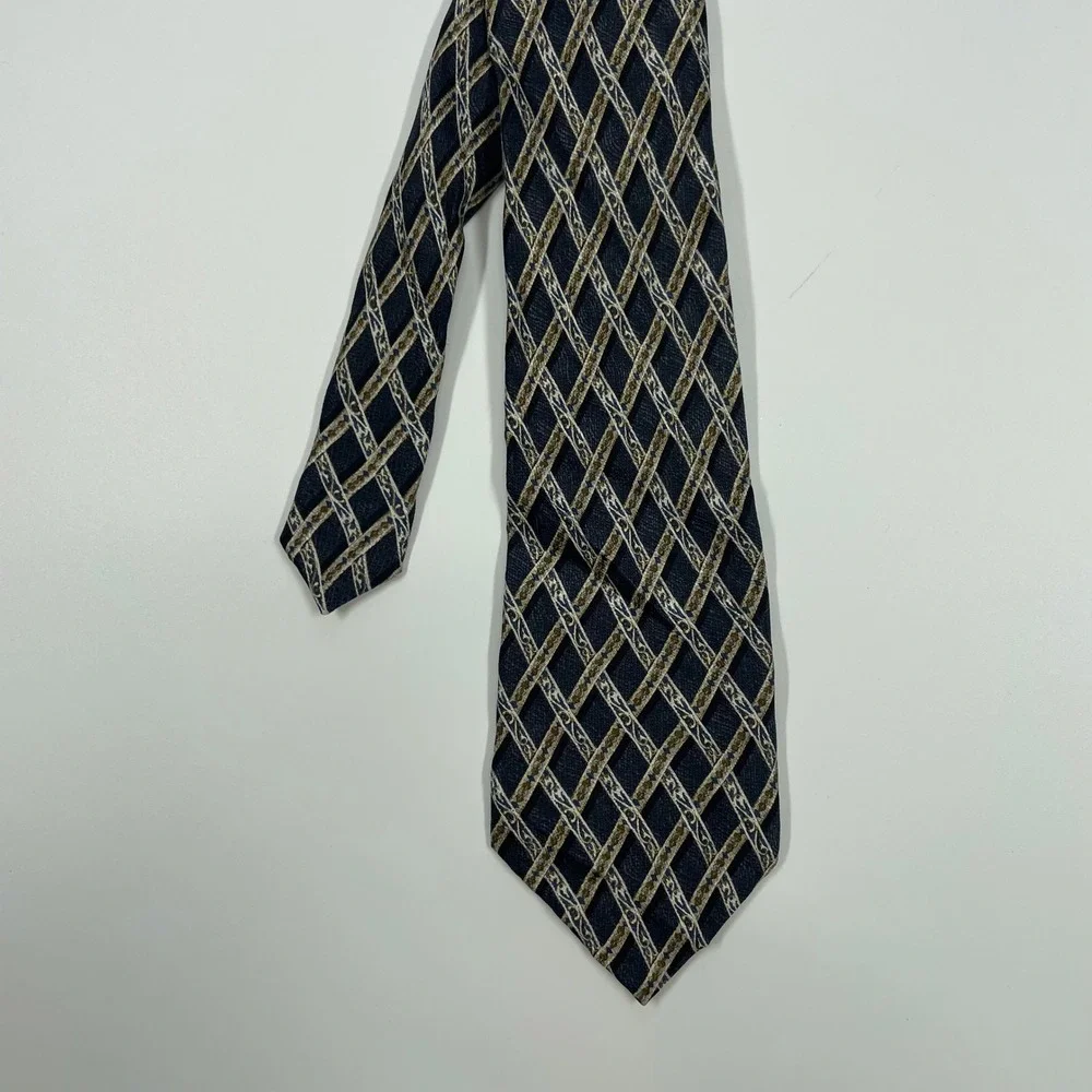 Van Heusen Navy Blue Gold Geometric Silk Necktie Mens One Size